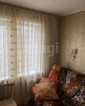 4-к квартира, вторичка, 70м2, 4/9 этаж