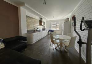3-к квартира, вторичка, 116м2, 9/9 этаж