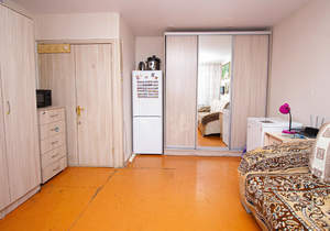 3-к квартира, вторичка, 64м2, 1/9 этаж