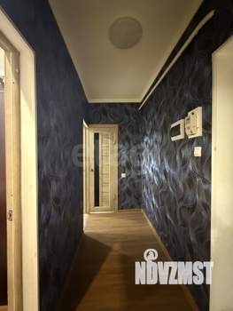 2-к квартира, вторичка, 40м2, 1/4 этаж