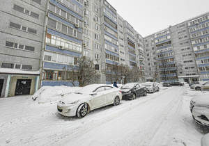 3-к квартира, вторичка, 64м2, 1/9 этаж