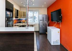 4-к квартира, вторичка, 93м2, 3/10 этаж