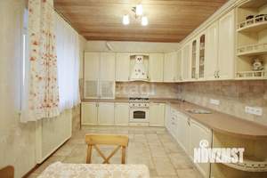 4-к квартира, вторичка, 133м2, 4/4 этаж