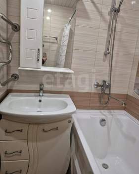 2-к квартира, вторичка, 55м2, 9/9 этаж