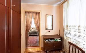 4-к квартира, вторичка, 62м2, 1/5 этаж