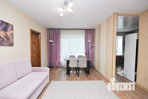 3-к квартира, вторичка, 43м2, 3/5 этаж