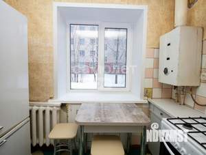 2-к квартира, вторичка, 42м2, 1/5 этаж