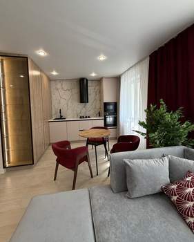 3-к квартира, вторичка, 70м2, 1/9 этаж