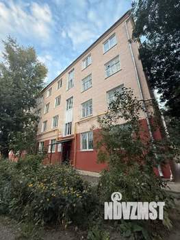 2-к квартира, вторичка, 40м2, 1/4 этаж