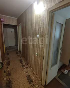 2-к квартира, вторичка, 57м2, 1/9 этаж