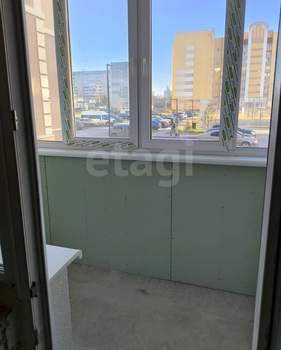 2-к квартира, вторичка, 61м2, 1/9 этаж