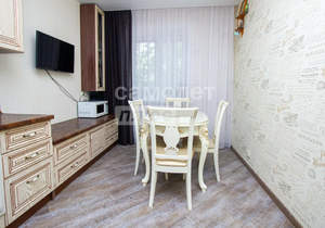 2-к квартира, вторичка, 64м2, 1/9 этаж