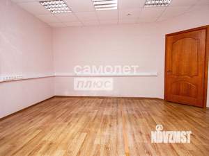 3-к квартира, вторичка, 109м2, 1/9 этаж