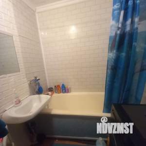 3-к квартира, вторичка, 63м2, 5/5 этаж