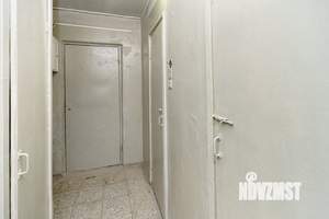 Студия квартира, вторичка, 53м2, 1/10 этаж