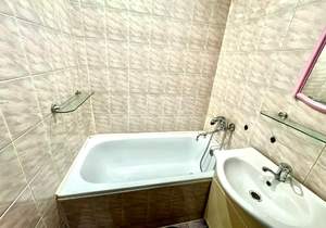 2-к квартира, вторичка, 45м2, 1/5 этаж