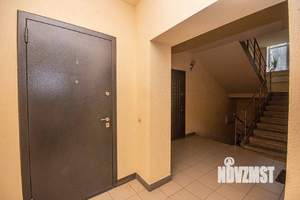 2-к квартира, вторичка, 62м2, 1/4 этаж