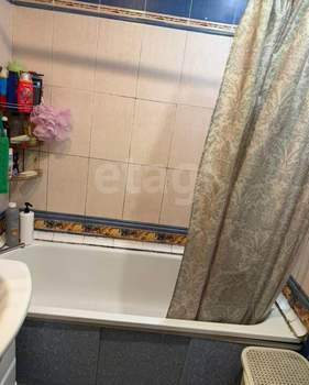 3-к квартира, вторичка, 69м2, 1/10 этаж