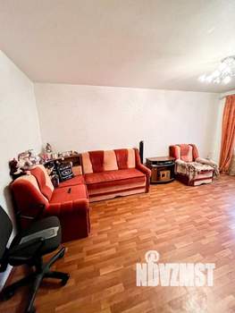 2-к квартира, вторичка, 63м2, 1/10 этаж