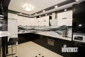 3-к квартира, вторичка, 96м2, 7/18 этаж