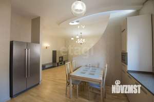 3-к квартира, вторичка, 131м2, 3/4 этаж